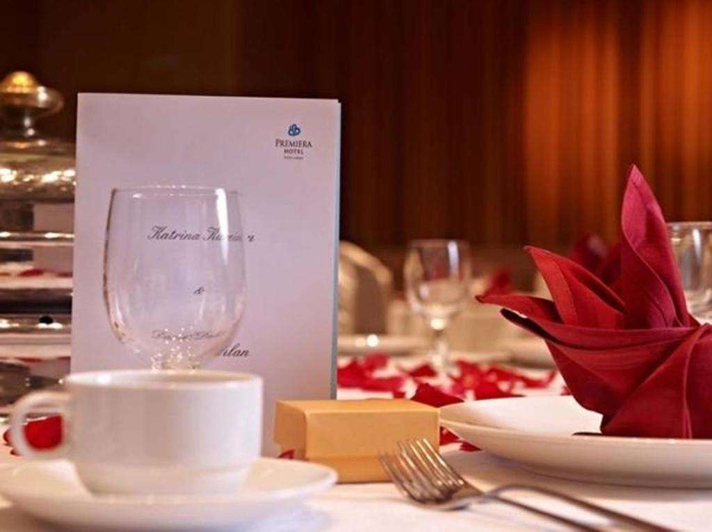 Premiera Hotel Kuala Lumpur Bagian luar foto